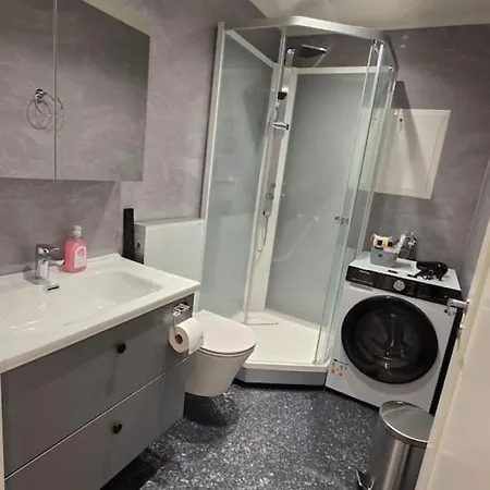 Arctic Nine - Nr 4 - On The Island Casa de Férias Tromsø