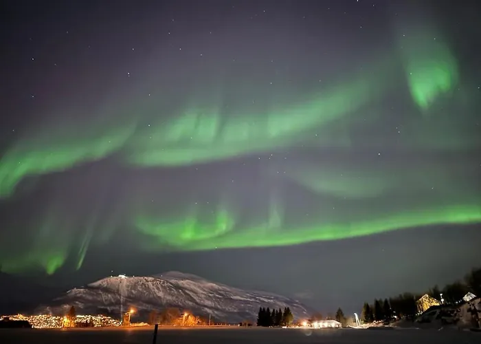 Arctic Nine - Nr 4 - On The Island Casa de Férias *